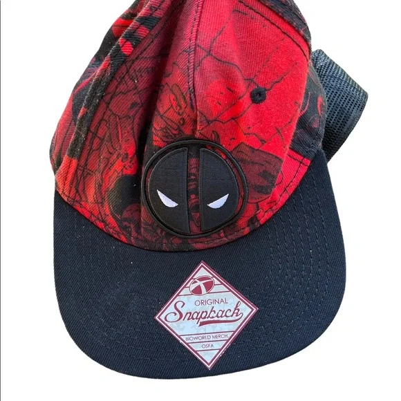 Deadpool Hat Marvel - Picture 5 of 5